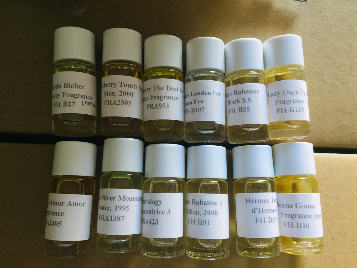 Perfume oil Perfume oil